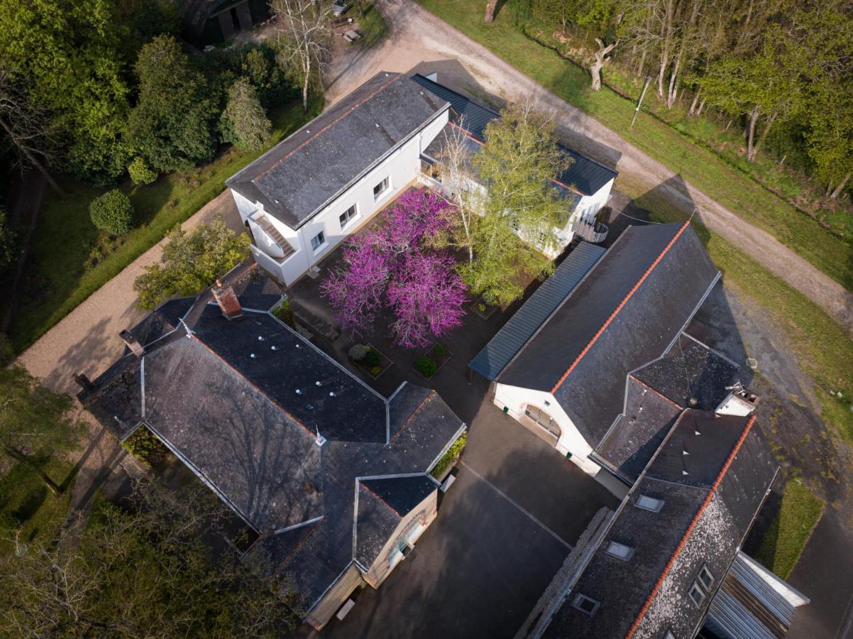 Hotel Institut Bois Robert Bécon-les-Granits Exterior foto