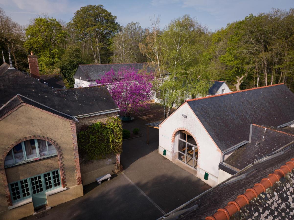 Hotel Institut Bois Robert Bécon-les-Granits Exterior foto